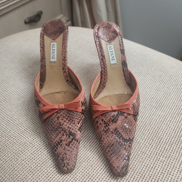 Y2K Pink Snakeskin Kitten Mule Heels (8) - Picture 5 of 5